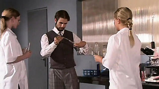 Crazy Orgy Adventure with Sexy Chicks - Anal Gangbang & Big Ass Group Sex