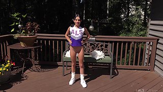 Aria Valencia's Aggressive Pee Play in Solo BTS