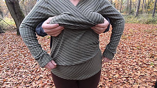 Slapping her tits red in front of the camera