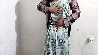 Nurse Ko Hospital Me Hi Nanga Kar Jabar Dasti Pel Diya