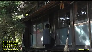 024-roujuui-ayuy-roo-qis