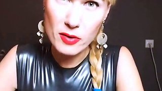 Mature Amateur in Latex on Webcam