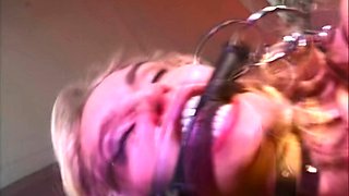 StepSiblings Redhead blonde babes lesbian sex