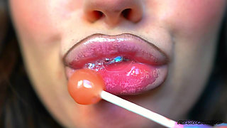 Pathetic Loser Jerks to My Tiny Lollipop
