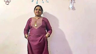 Desi Wife Hardcore Fucking Teen Boy - Blowjob & Cumshot in Hindi - Real Homemade Indian Aunty