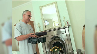 Tanned Blonde Carmel Moore Sucks Cock During Her Pussy to Mouth Fucking