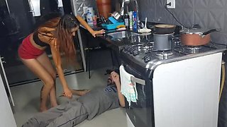 Married Wife Gets Fucked by Plumber Doggy Style in Kitchen - Amateur Latina Squirts