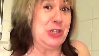 Trisha Pissing in the Shower