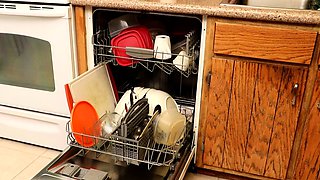 Hot amateur webcam teen masturbates for their fans