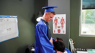 Three graduated gays threesome anal in classroom