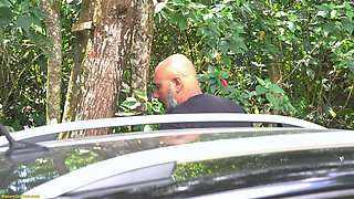 Mature Picked up for Public Outdoor Anal Sex