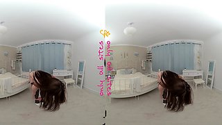 Solo Amateur Latina Teen With Big Boobs on Webcam