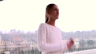 Blonde is flashing her big boobs in the outdoors