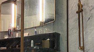Busty Luna Star Masturbates and Shows All in the Bath