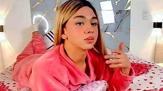 Sexy Amateur 18 Blond Teen First Time Webcam