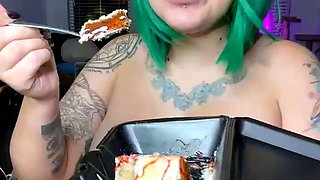 Big boobs milf masturbates with her dildo