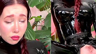 Amateur Dutch MILF Esluna Love Squirts in Black Latex - Hairy Pussy Doggy Style 4K