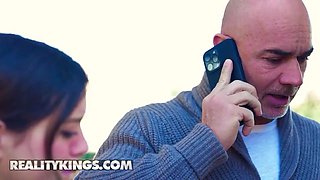 Reality kings - stranded agatha shay showcases her gratitude for help by pleasing her rescuer with her labia