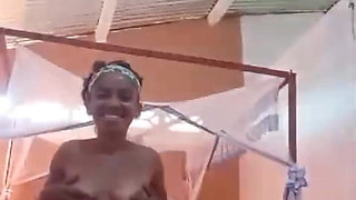 The Sexy Dance of My Friend Gasy