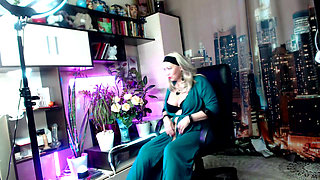 Mature busty chubby sucks a dildo coolly and fucks herself coolly on camera...))