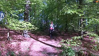 European Amateur Gives Wicked Head Outdoors In Public