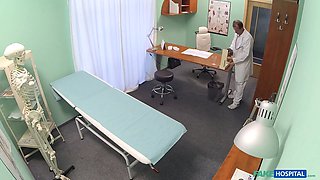 Utter vid - hot nurse fucking to build up a pay rise