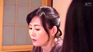 06624,Asian beauty's intense sex