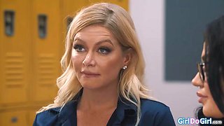 Licking stepmoms ass in teachers office