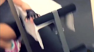 Deutsches Fitnessmodel wird von ihrem Kameramann gefickt