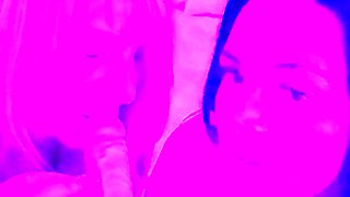 Natural brunette solo toying