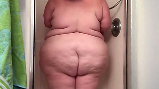 Shower Time with Julie Ginger