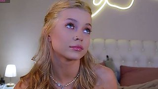 Blonde teen babe lilian anal toying