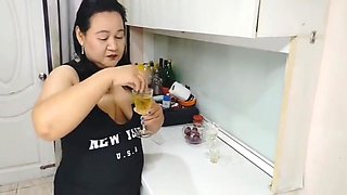 Hot Sexy Wife Make Cocktail With Pee