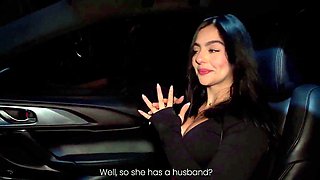 Iris Rodriguez Gets Fucked In The Car At Late Night
