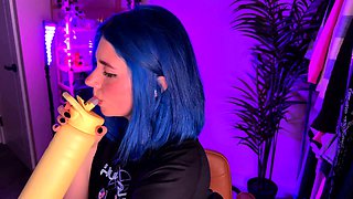 Hottest Amateur 19yo Teen in pink panties bating on Webcam