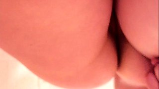 Amateur wild chick solo masturbation