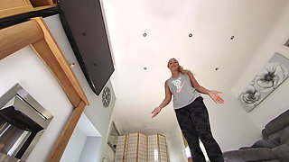 Beth Bennett - Facesitting Panty Stuffing