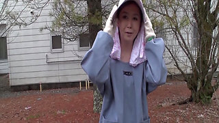 A076G04 Picking up beautiful mature women who are working on the farm in the mountains and fields as far as the eye can see!