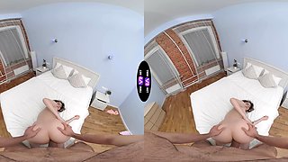 Teen's tight booty bouncing in VR Funky Town