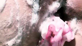 amateur raintree03 flashing ass on live webcam