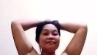 Very fat pinay shows boobs