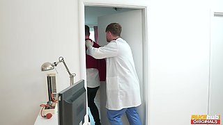 MILF Tru Kait in Fertility Clinic