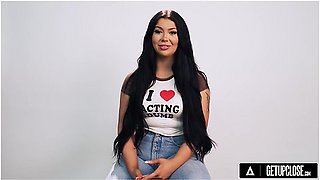 How Women Orgasm With Curvy Australian Babe Holly Day Full Scene