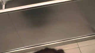 From Strangers to Blowjob in 60 Seconds