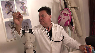 Degenerate redhead pregnant slut fuck in ambulatorium