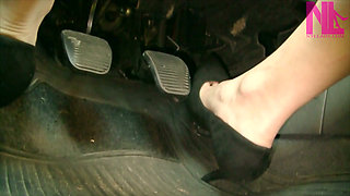 Soft Driving in Suede Black Louboutins