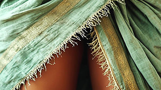 Show your body! Introducing your body!