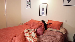 Just Before I Go to Bed My Rommate Fills My Ass with Milk - La Rola