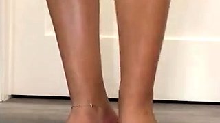 Amateur hands free close up blowjob