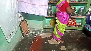 Desi Aunty Home Cleaning Sex with His House Owner